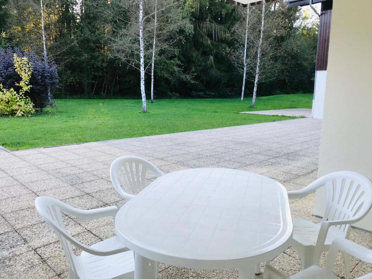 Appartement Confortable Avec Piscines, Terrasse Et Parking A Samoens - Fr-1-629-100 Exterior foto