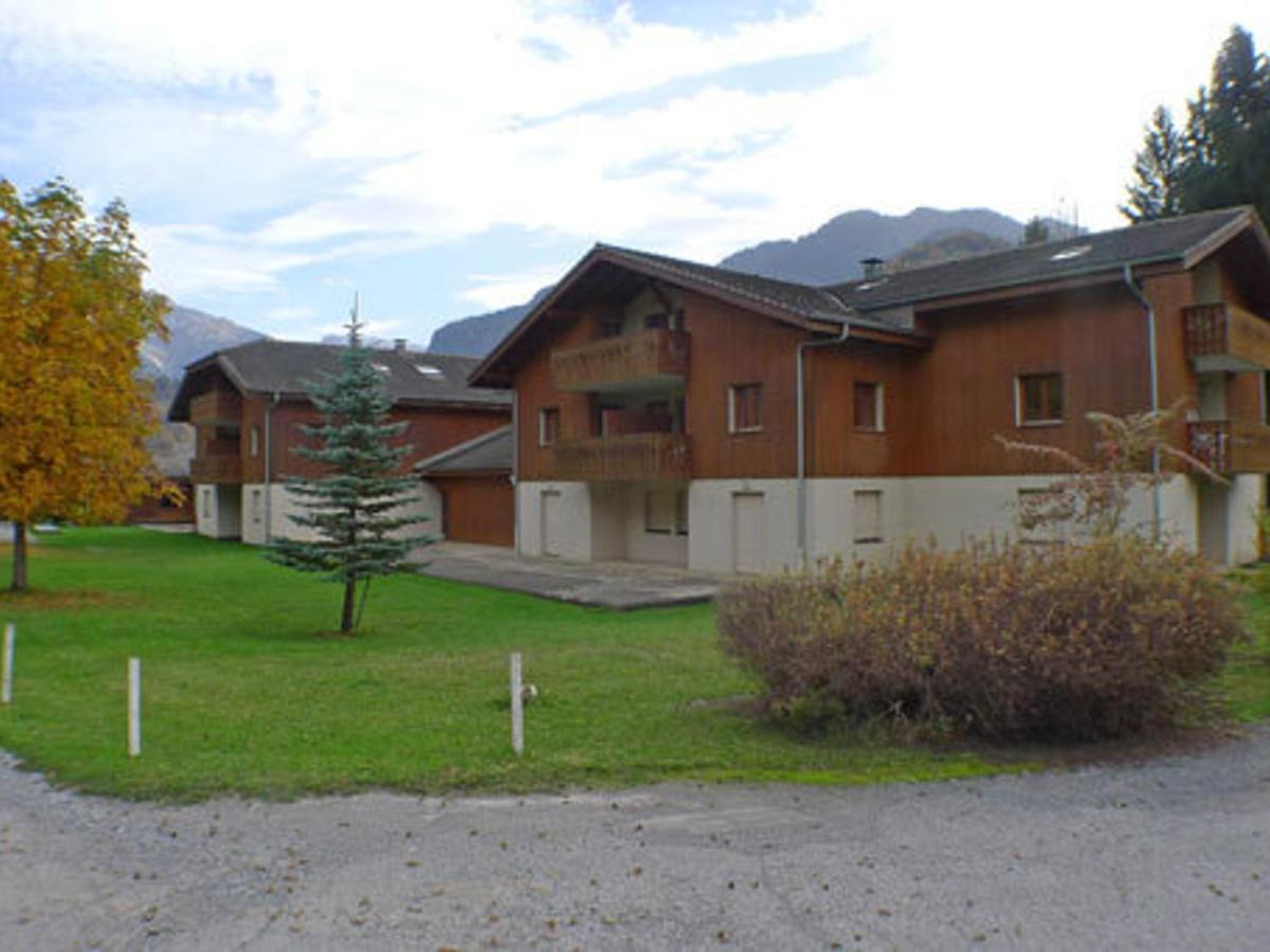 Appartement Confortable Avec Piscines, Terrasse Et Parking A Samoens - Fr-1-629-100 Exterior foto